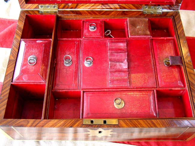 A fine Gentleman's brass bound rosewood travelling box circa 1815 with its' original fitted interior — image 3